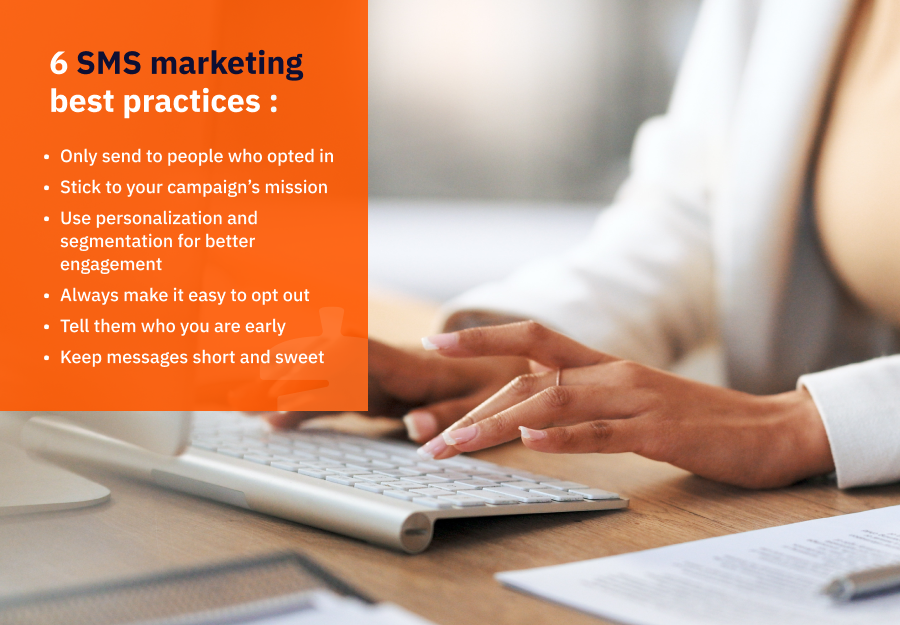 joku kirjoittaa näppäimistöllä tekstin päälle tekstin tekstiviestien markkinoinnin parhaista käytännöistä